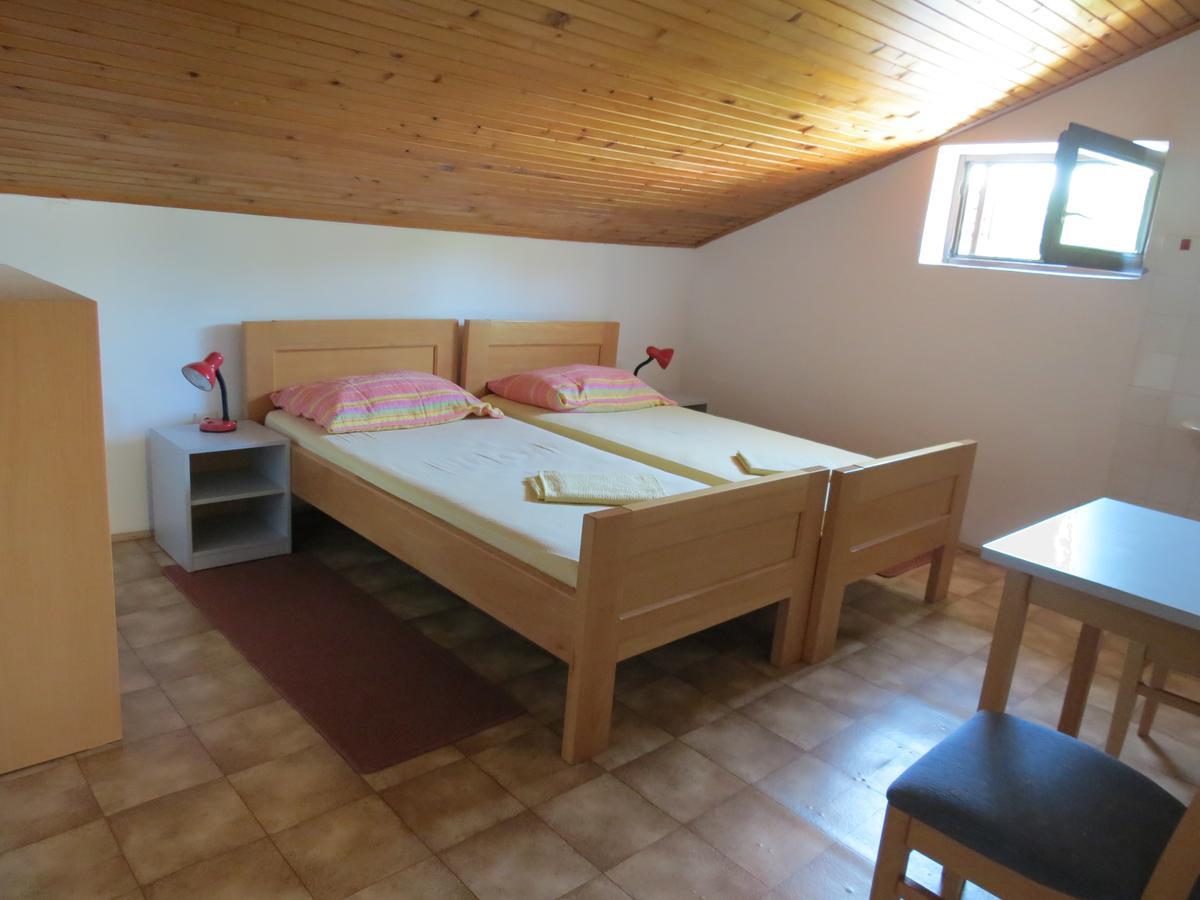 Hi Hostel Veli Lošinj Dış mekan fotoğraf