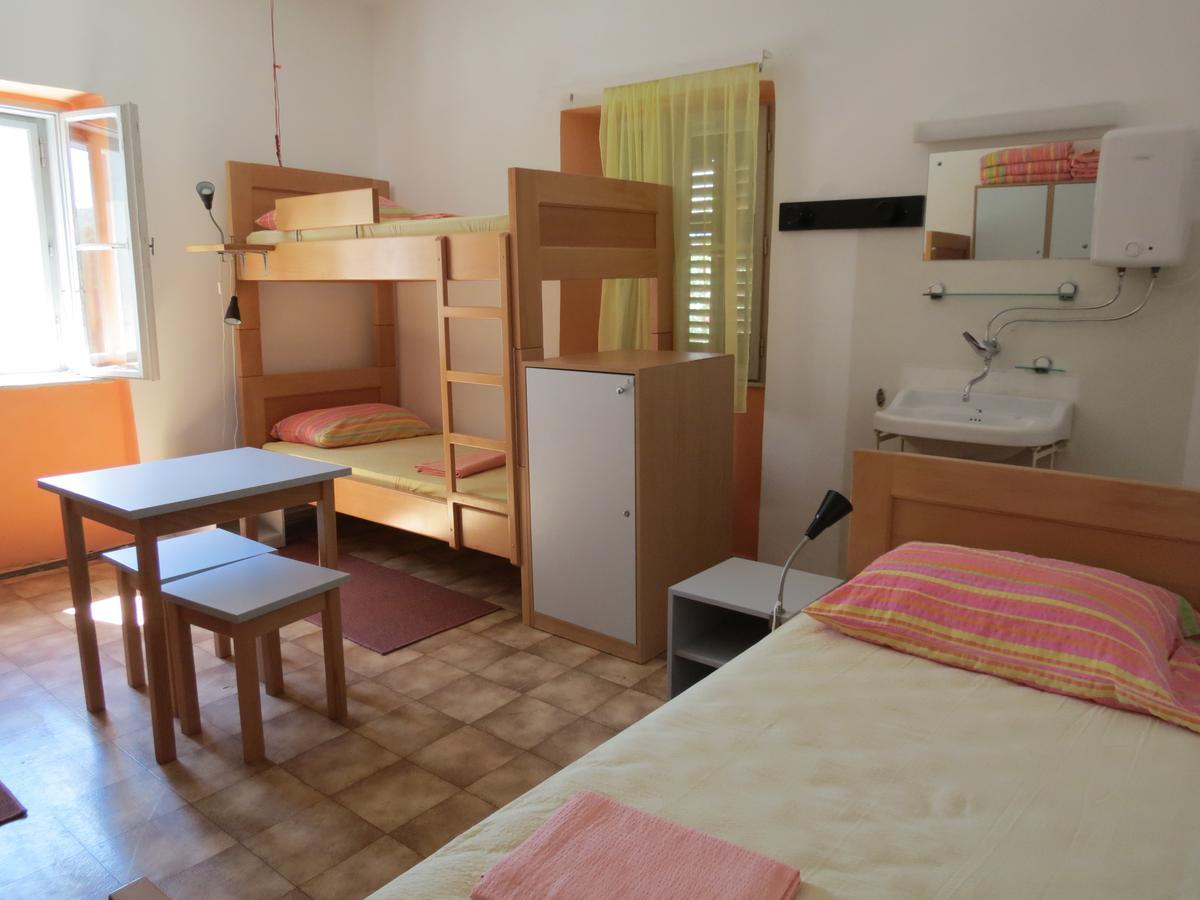 Hi Hostel Veli Lošinj Dış mekan fotoğraf