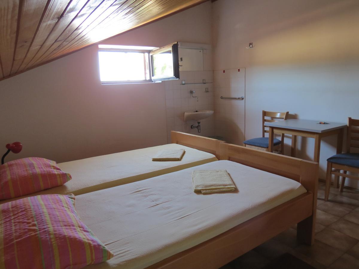 Hi Hostel Veli Lošinj Dış mekan fotoğraf